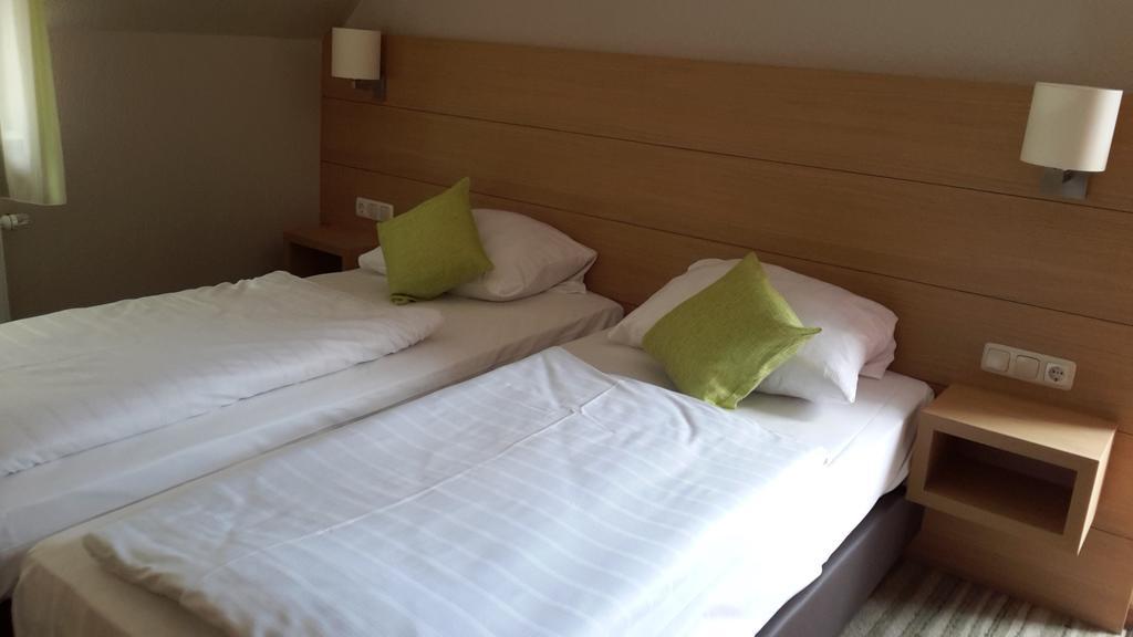 Hotel Der Heidkrug Verden  Zimmer foto